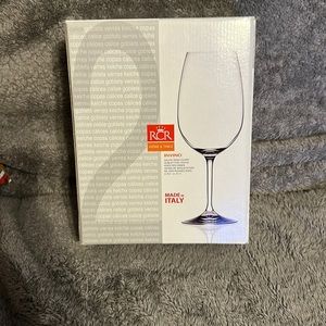 Set of 2 wine glasses
